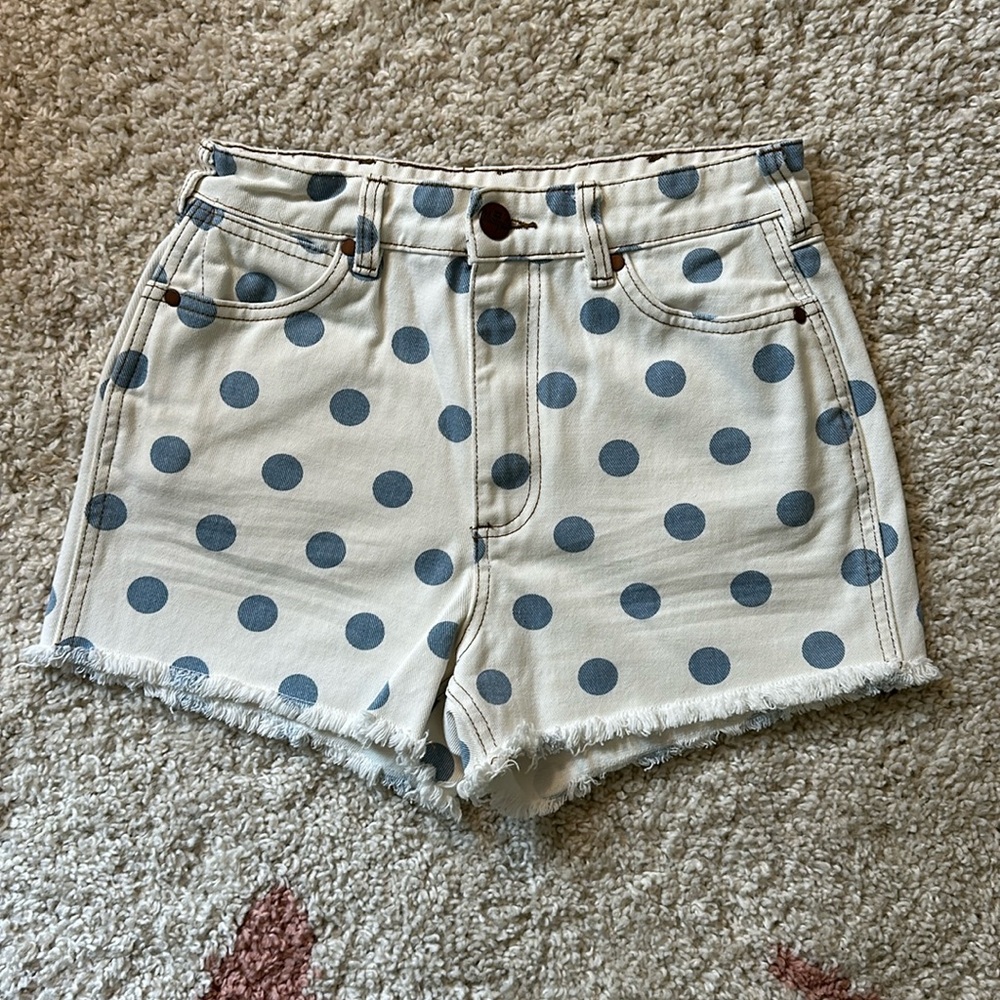 Billabong x Wrangler High-rise Cut Off Polka Dot Shorts. Size: 25.